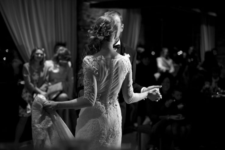 momenti del matrimonio primo ballo sposi in Franciacorta