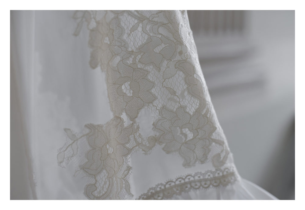 dettaglio pizzo sposa