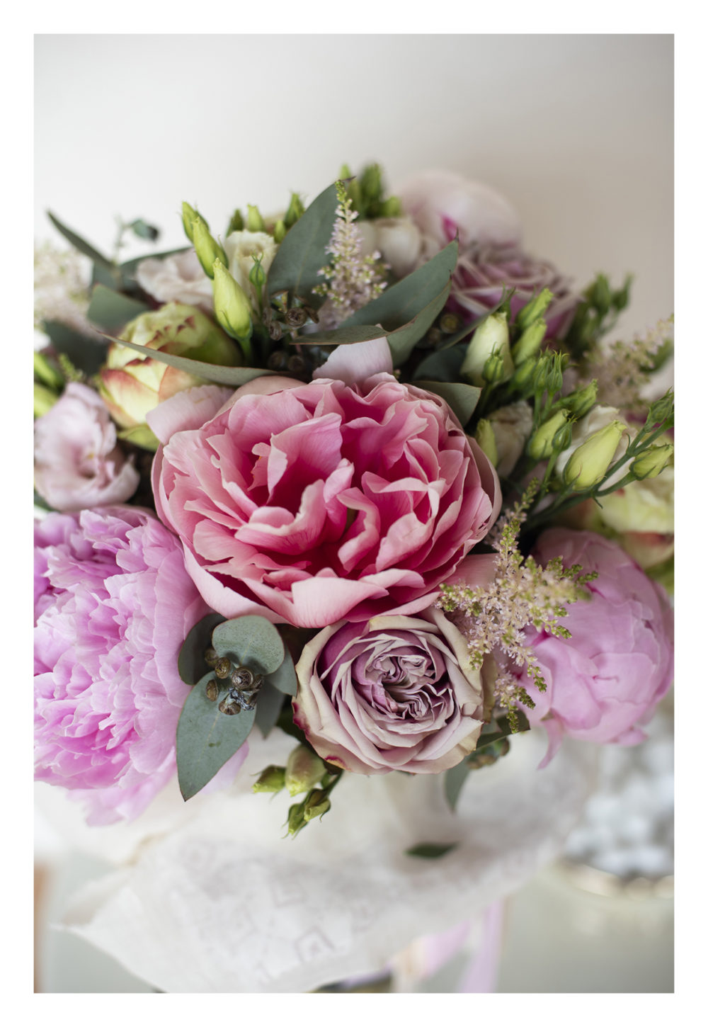 bouquet di fiori con peonie